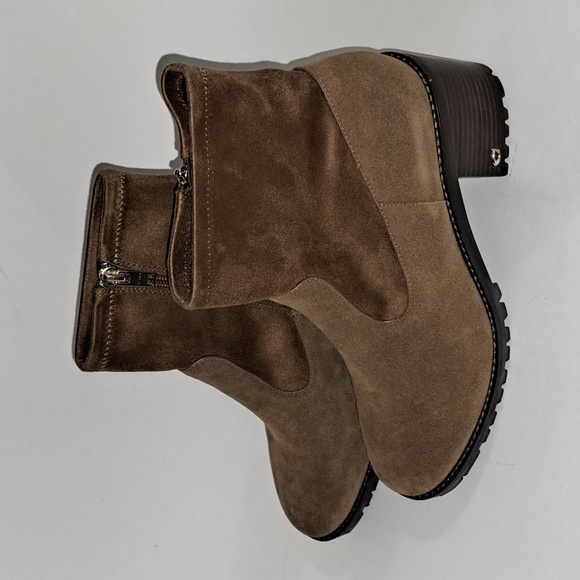 COACH Joy Suede Boots size 10 New in box tan suede Coach boots - Picture 4 of 8